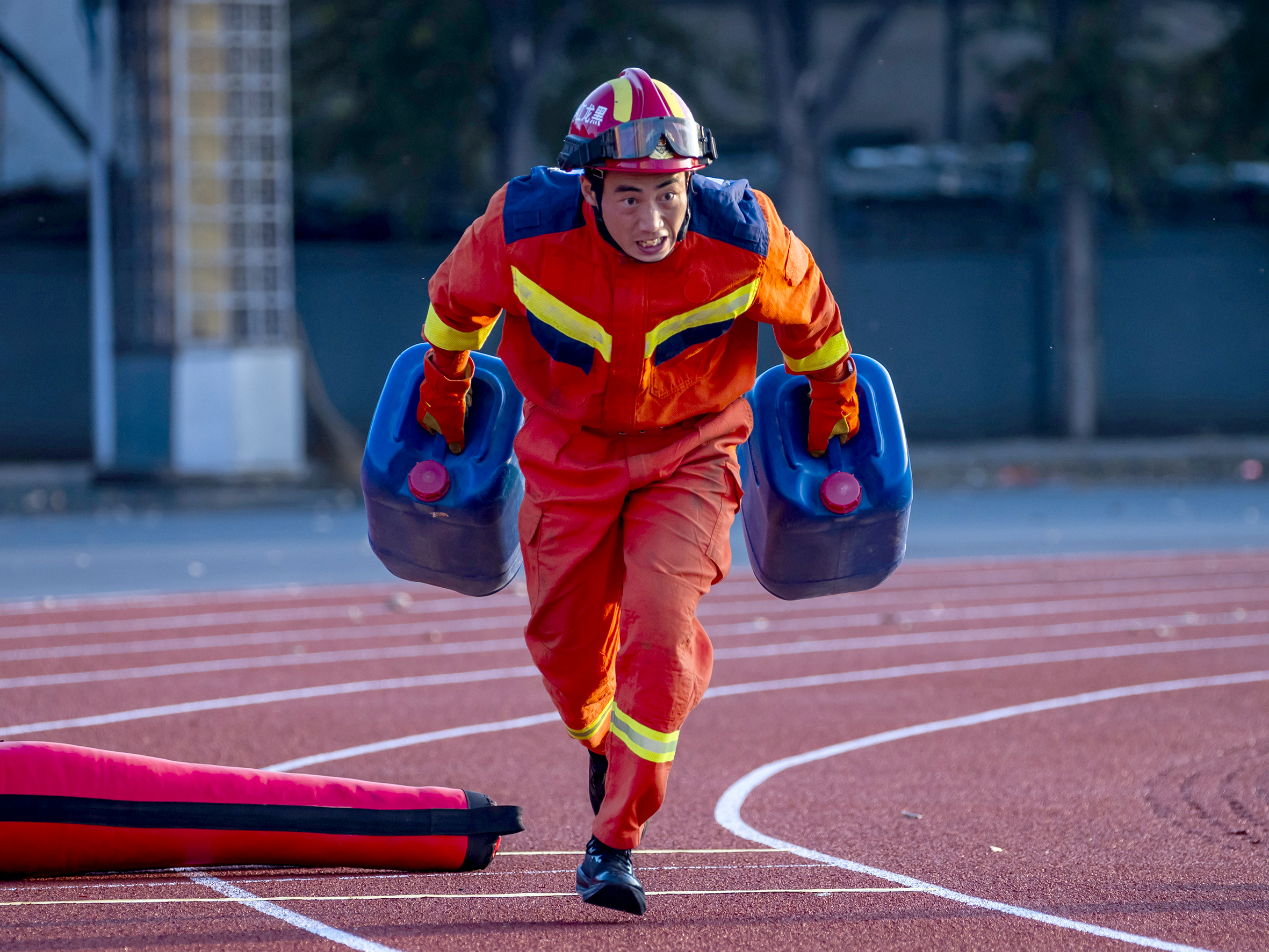 《表情（组照）》