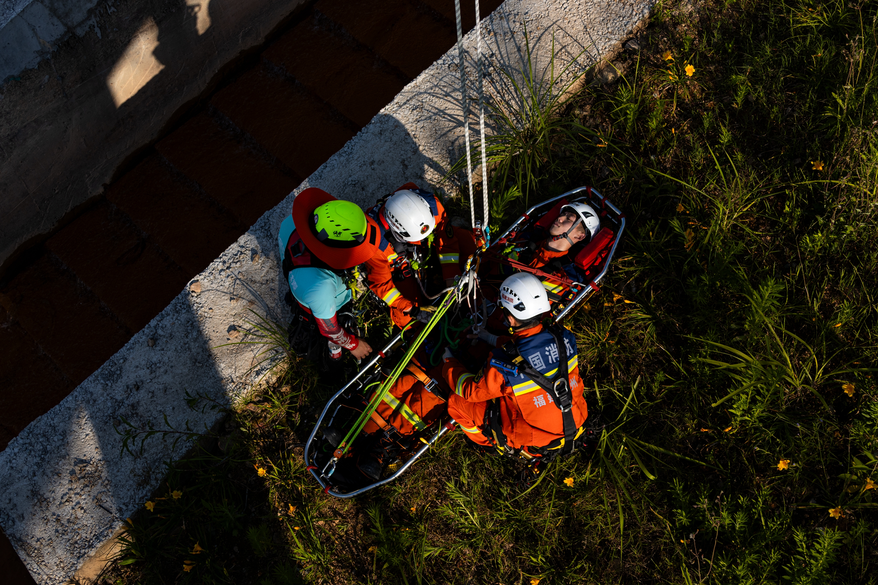 《岳砺山川 使命必达》