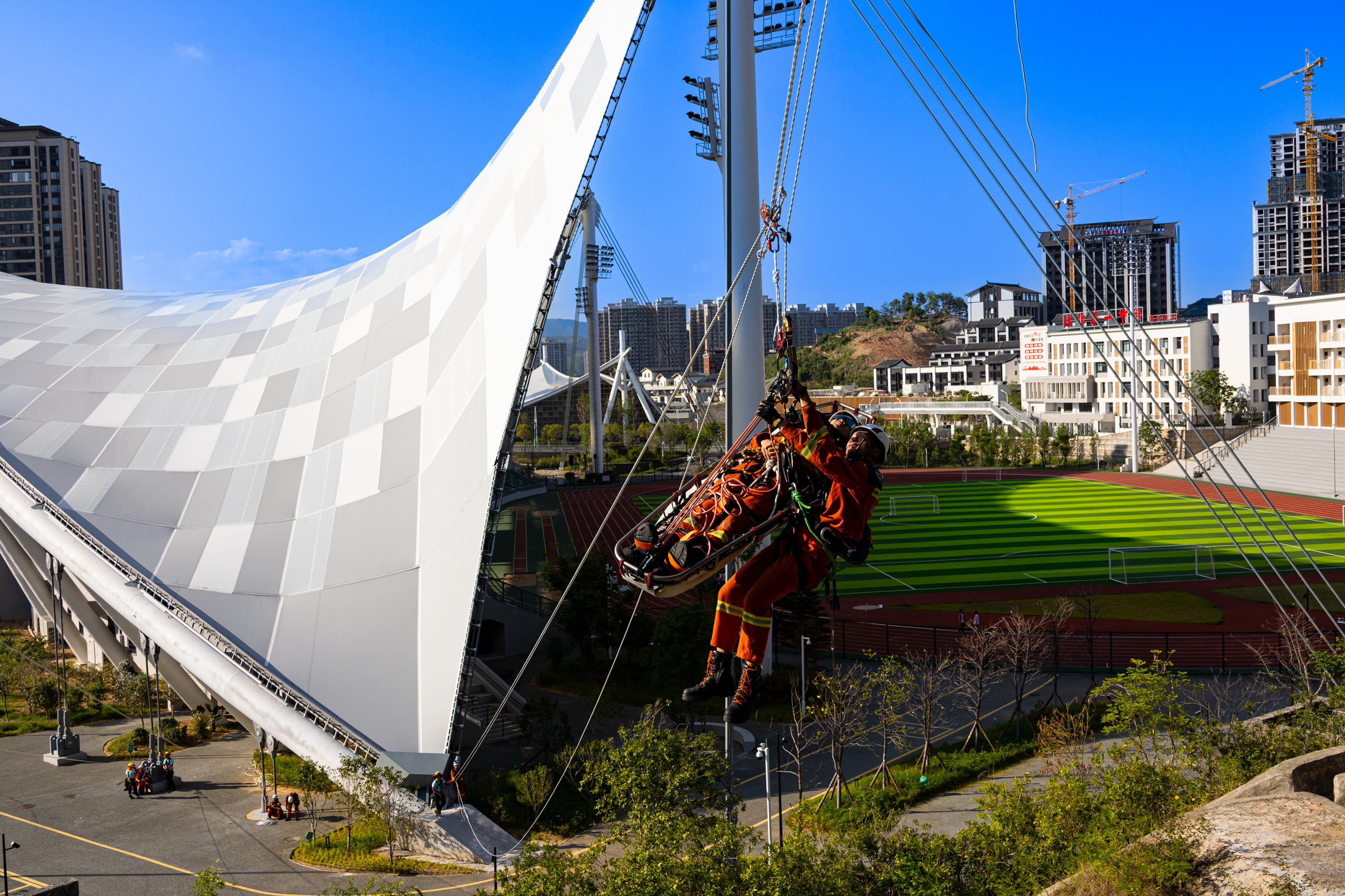 《岳砺山川 使命必达》